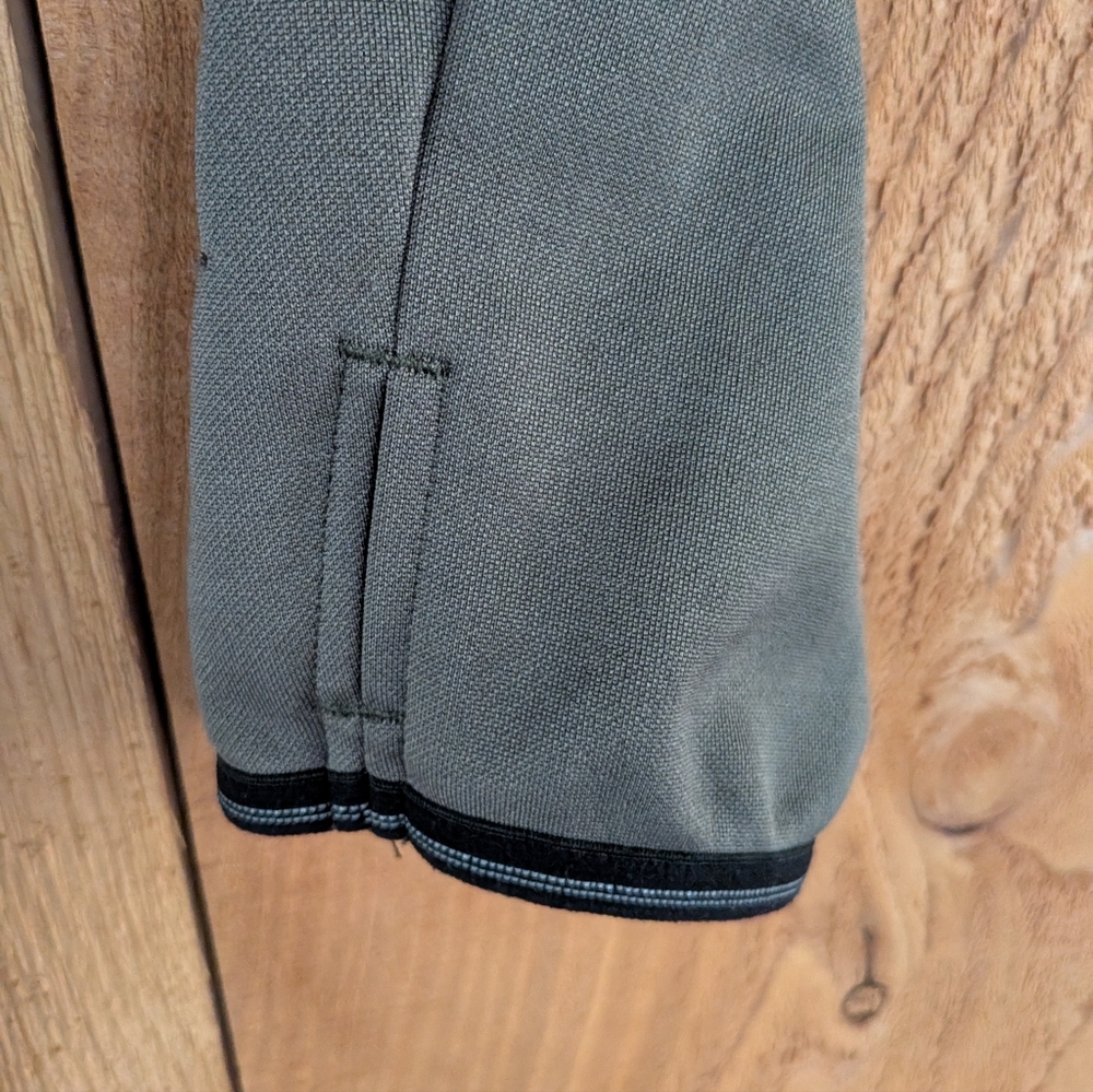 Roark White Cloud Crew Size Medium - Picture 5 of 9